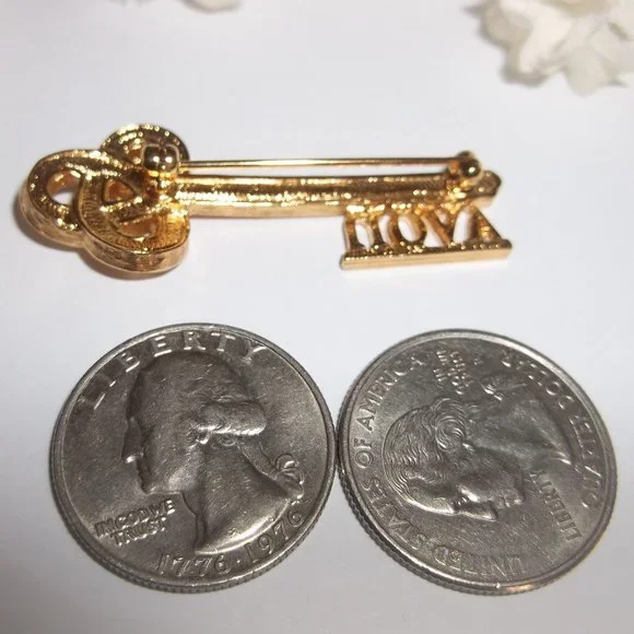 Pre-owned, AVON Skeleton Key Brooch, Celtic Knot Brooch, Avon Pin, Brooch, 7765 - Picture 3 of 5